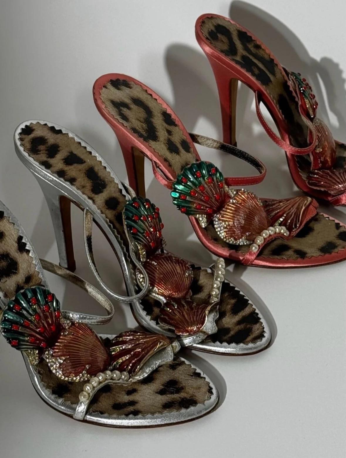 Nouvelles sandales femme printemps/été 2026 faites à la main, personnalisées, en coquillages, avec d