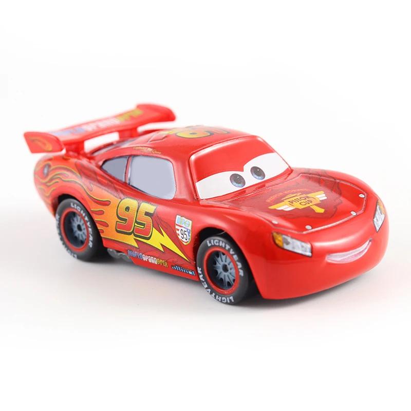 Disney-Mini voiture de course Pixar Cars 2, jouet Rains Mcqueen, 1, 3 casques de jeu, collection de