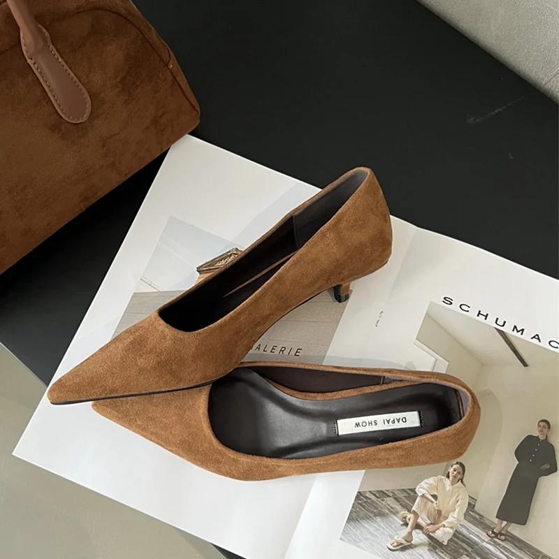 Chaussures de printemps 2026 pour femmes, escarpins fins à talons bas, élégants en daim, à bout poin