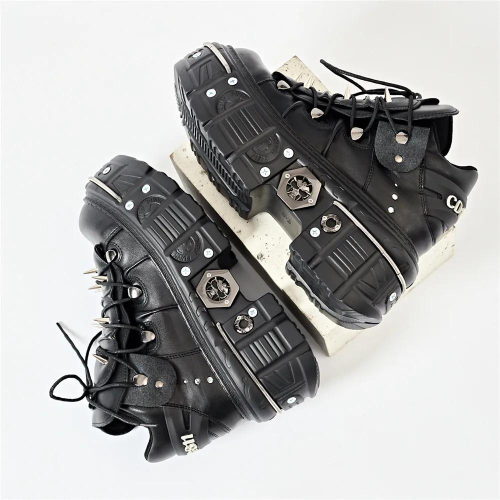 Punk femmes à lacets cheville Botas Mujer 2025 Rivet métal décoration bout rond fond épais bottes fe