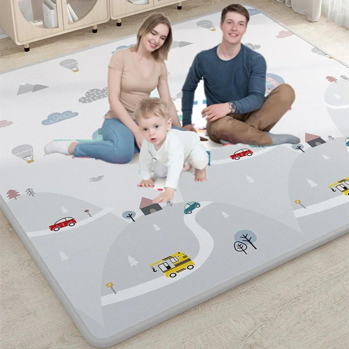 Tapis de jeu bébé épais 1 cm pliable 200x180 cm - Surface douce pour ramper et jouer en sécurité