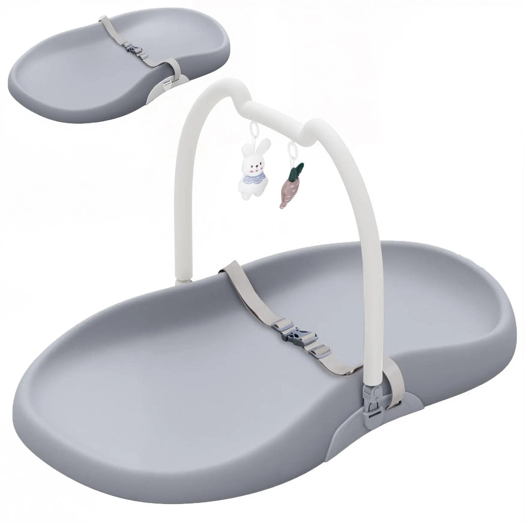 Matelas à langer pour bébé avec harnais de sécurité et étagère pour jouets d'oreille de chat, matela