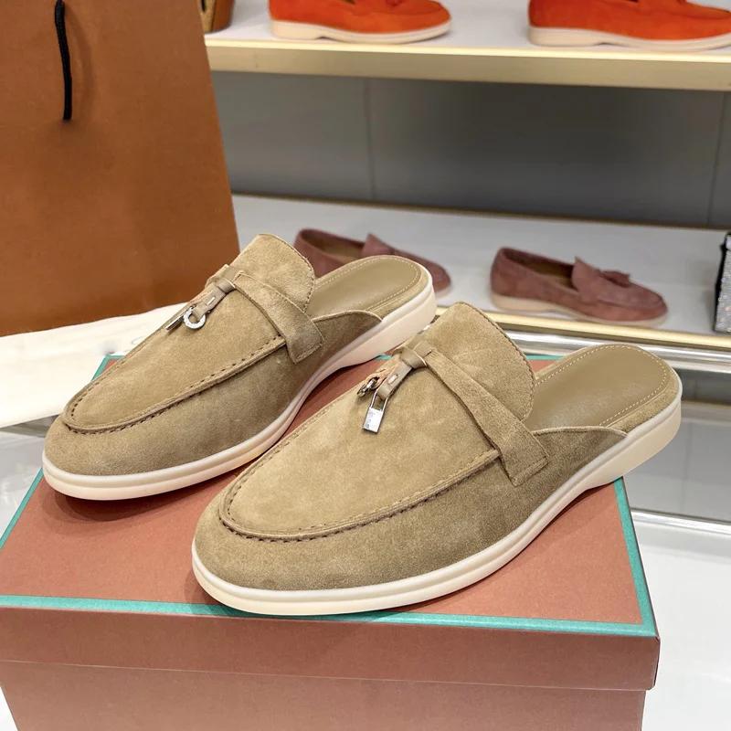Mules plates en cuir de cerf à bout rond et pompon pour femme, style britannique | Chaussons Confo