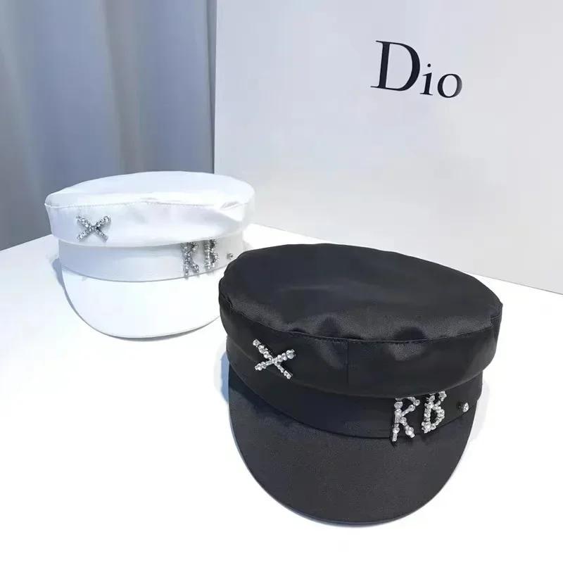 2025 RB béret femmes Version mode strass à bord court bec de canard chapeau printemps nouvelle soie