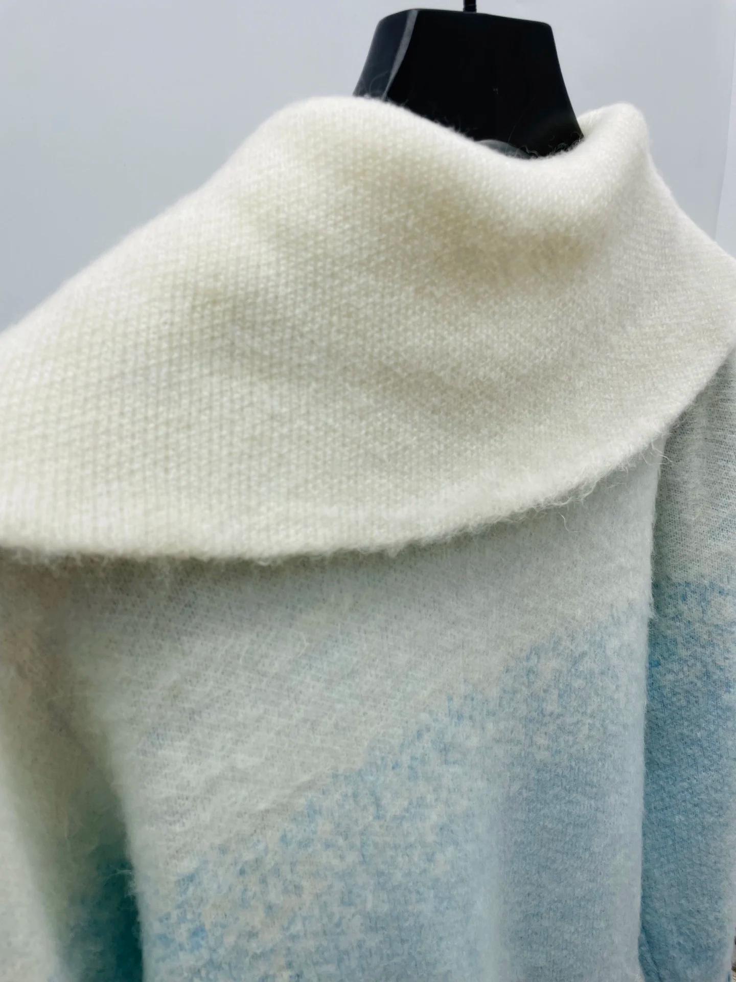 Nouvelle Version 2026 – Manteau Pull Dégradé Bleu en Mélange Mohair Casinoblank pour Femme et Homme