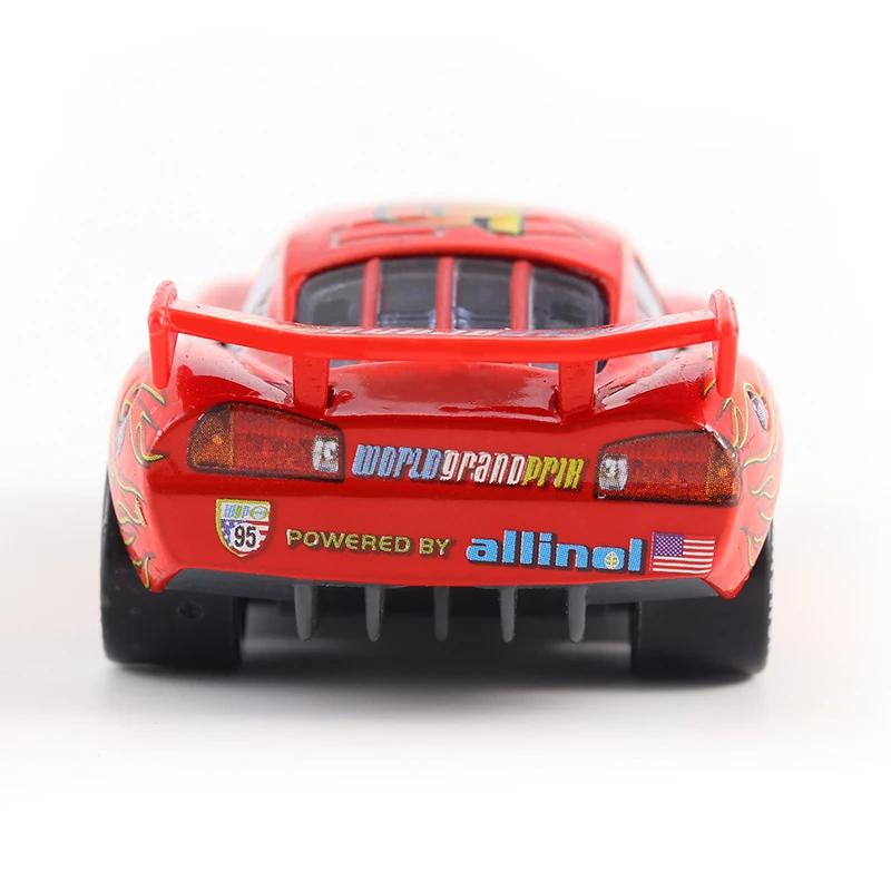 Disney-Mini voiture de course Pixar Cars 2, jouet Rains Mcqueen, 1, 3 casques de jeu, collection de