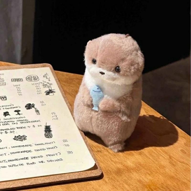 Porte-clés de poupée en peluche, loutres mignonnes tenant du poisson, pendentif léger suspendu, acce