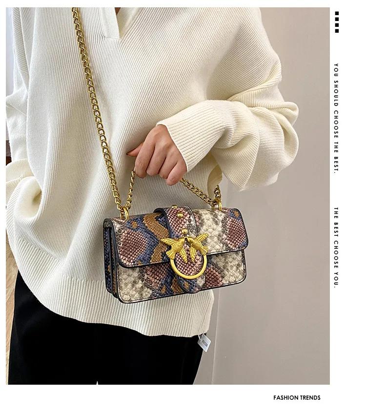 Sac carré mini 2026 à motif python et hirondelle, style vintage bohème chic, sac à bandoulière polyv