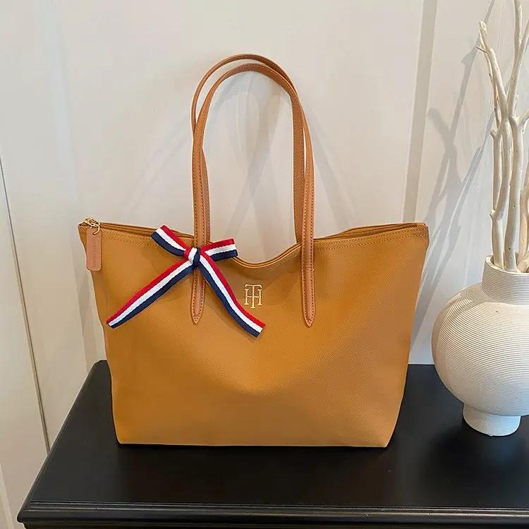 Sac à langer élégant pour femmes : grand sac fourre-tout en cuir simple, sac messager vintage tendan