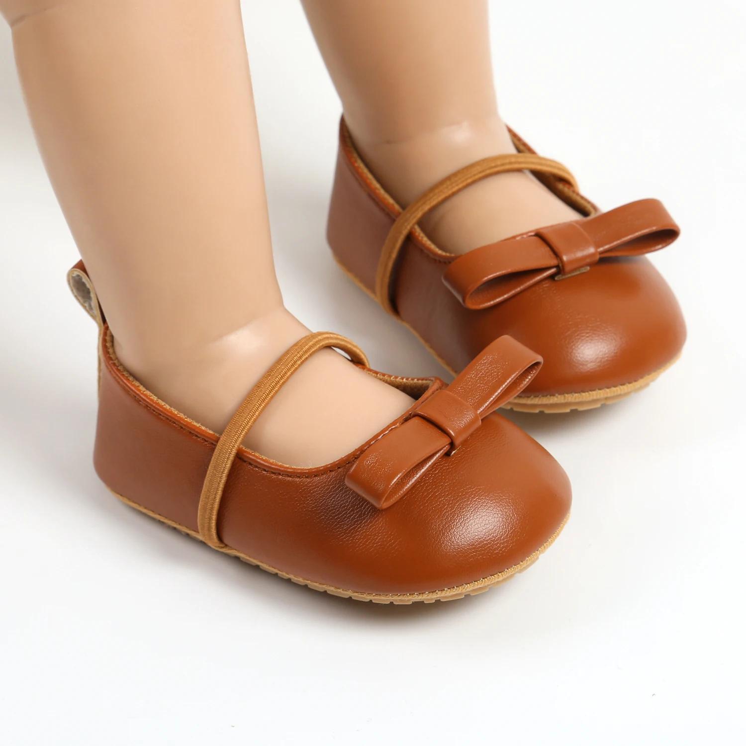 Nouvelles chaussures de bébé en cuir bébé garçon fille chaussures semelle en caoutchouc anti-dérapan