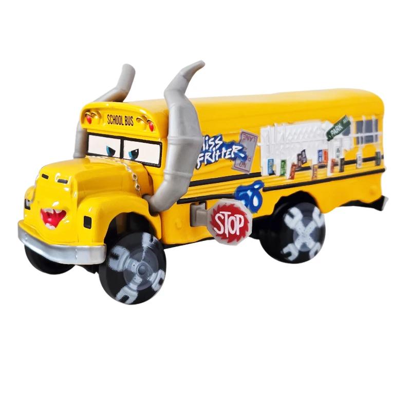 Disney Pixar Cars 3 2 jouet foudre Mcqueen Mack camion Mater Miss Fritter Frank Queen voiture racer