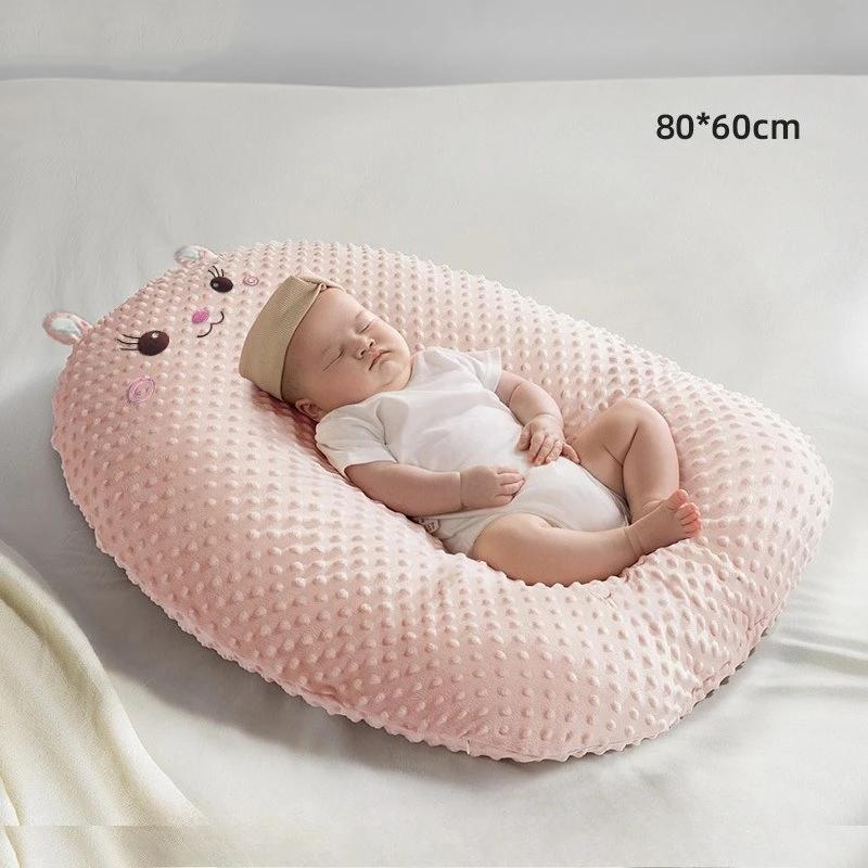 Coussin de pente Anti-crachat pour bébé, nouveau-né couché, oreiller d'allaitement, outil magique, l