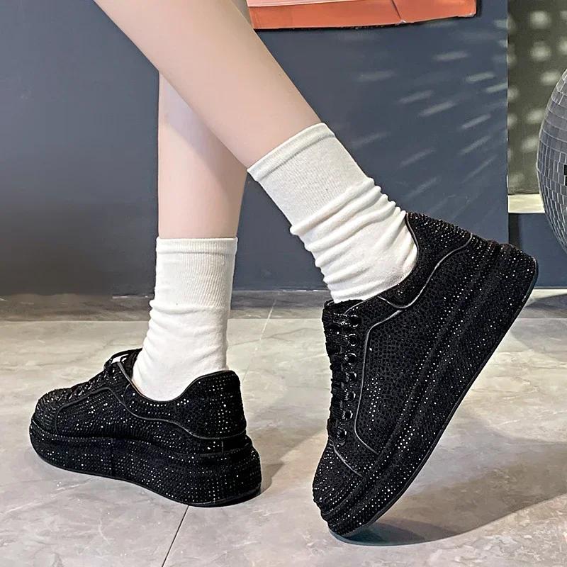 Nouvelles Chaussures de Luxe pour Femmes 2026 à Plateforme, Strass, Semelle Épaisse, Noires, Designe