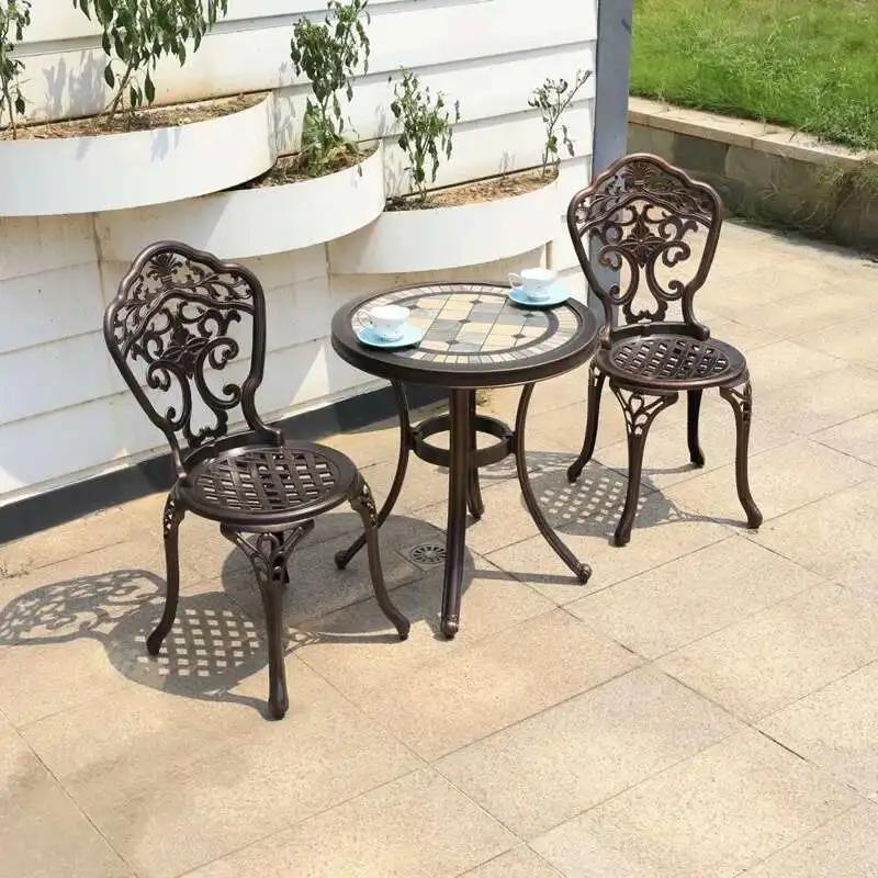 Tables et chaises en aluminium moulé pour l'extérieur, meubles de terrasse d'hôtel, table ronde en m