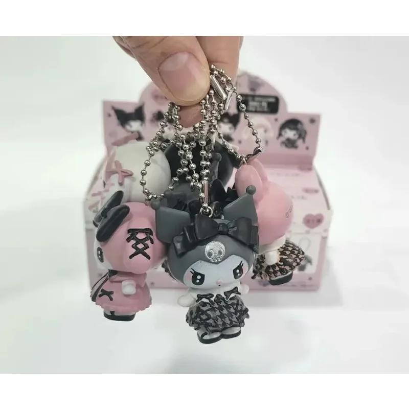 Sanrio Kuromi ma mélodie boîte aveugle Anime Figure Collection filles sac à dos porte-clés jouet Sur