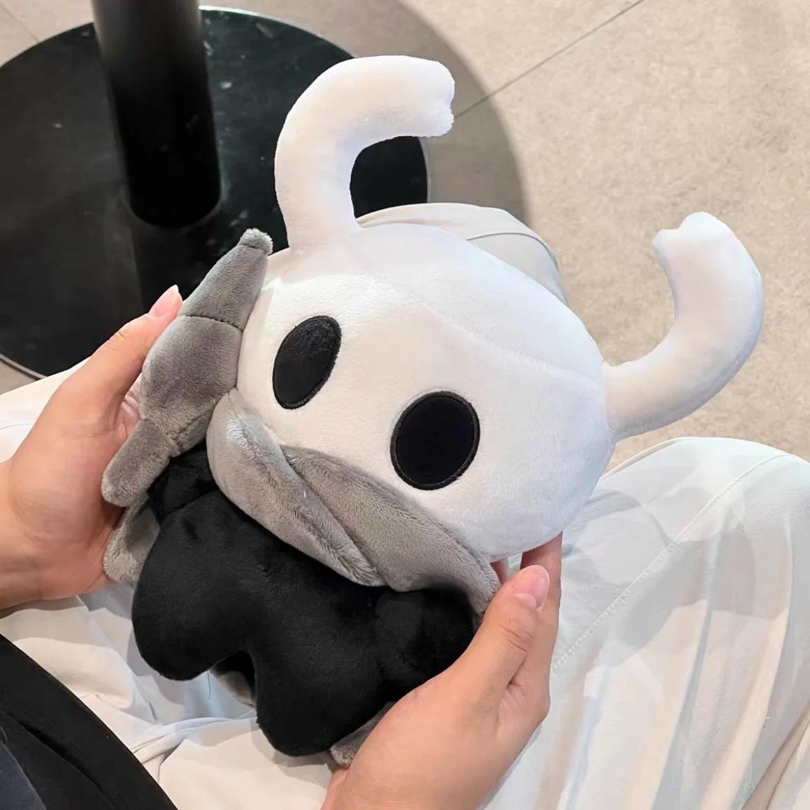 Nouveau chaud creux chevalier en peluche jeu Figure poupée en peluche doux cadeau jouets pour enfant