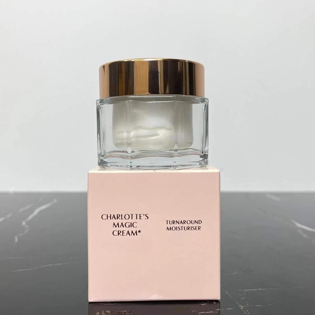 Outil de maquillage Nouvelle version en boîte MAGIC CREAM Nouvelle crème visage Magic Skin 50ML