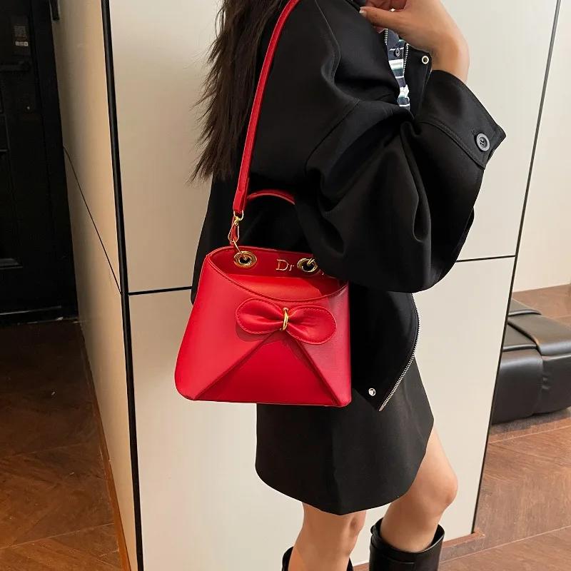 Sacs à langer chics et élégants pour femmes, sac à bandoulière classique minimaliste, sac de navette