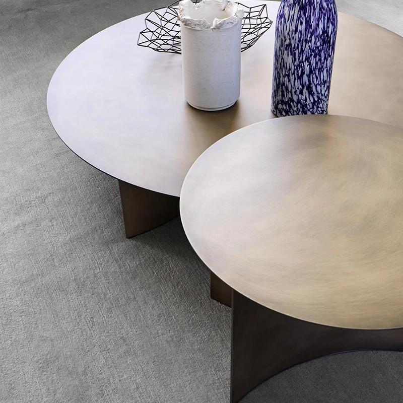 Manually ian-Table d'appoint industrielle moderne en fer et métal, table basse ronde en laiton antiq