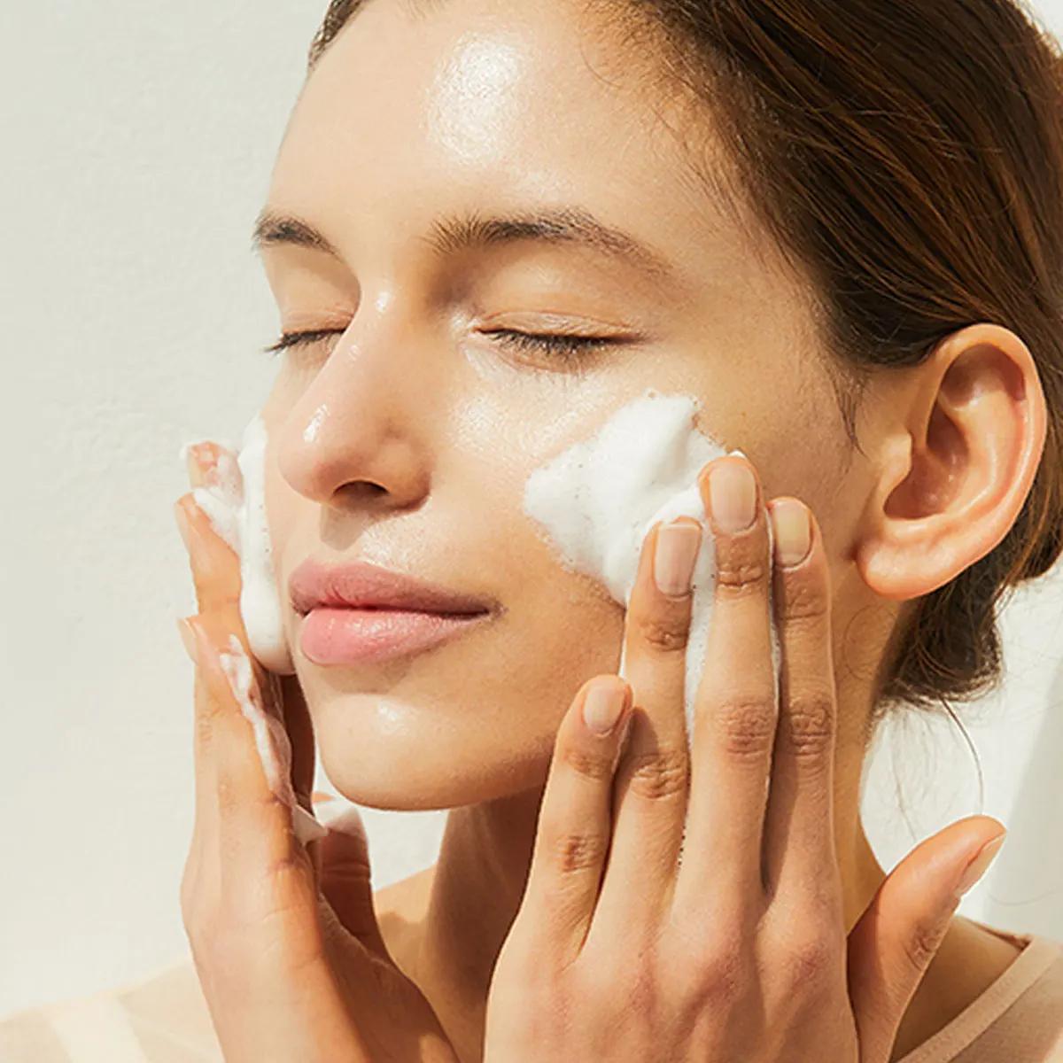 SKIN1004 Ampoule Moussante à la Centella de Madagascar, Nettoyage Doux Sans Sensation de Tiraillemen