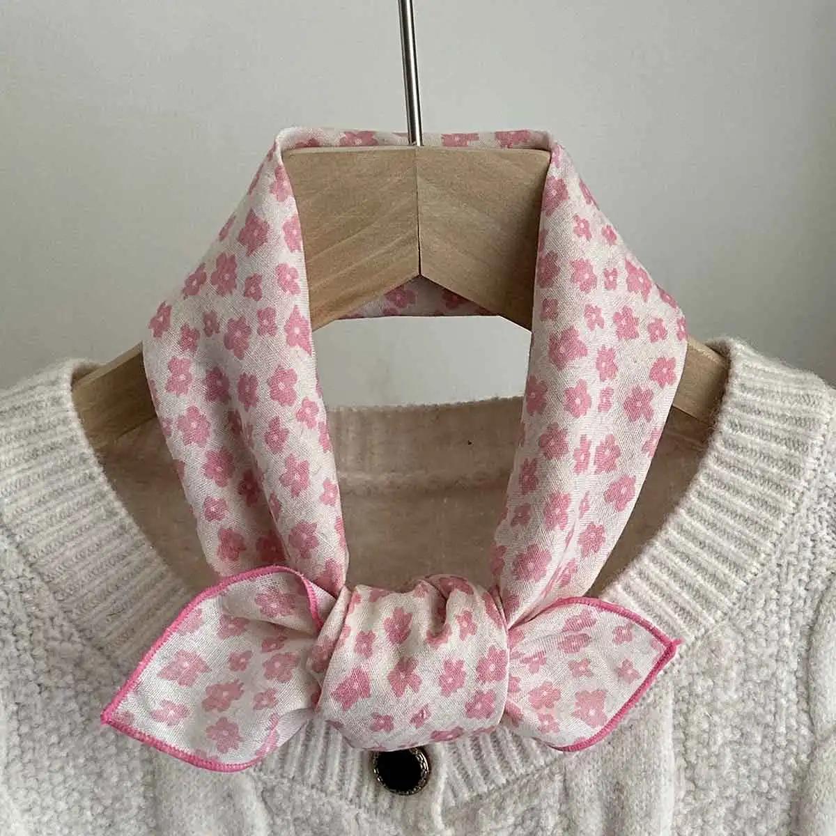 Printemps et été nouvelle petite écharpe en soie pour femmes bohème petite écharpe carrée européenne