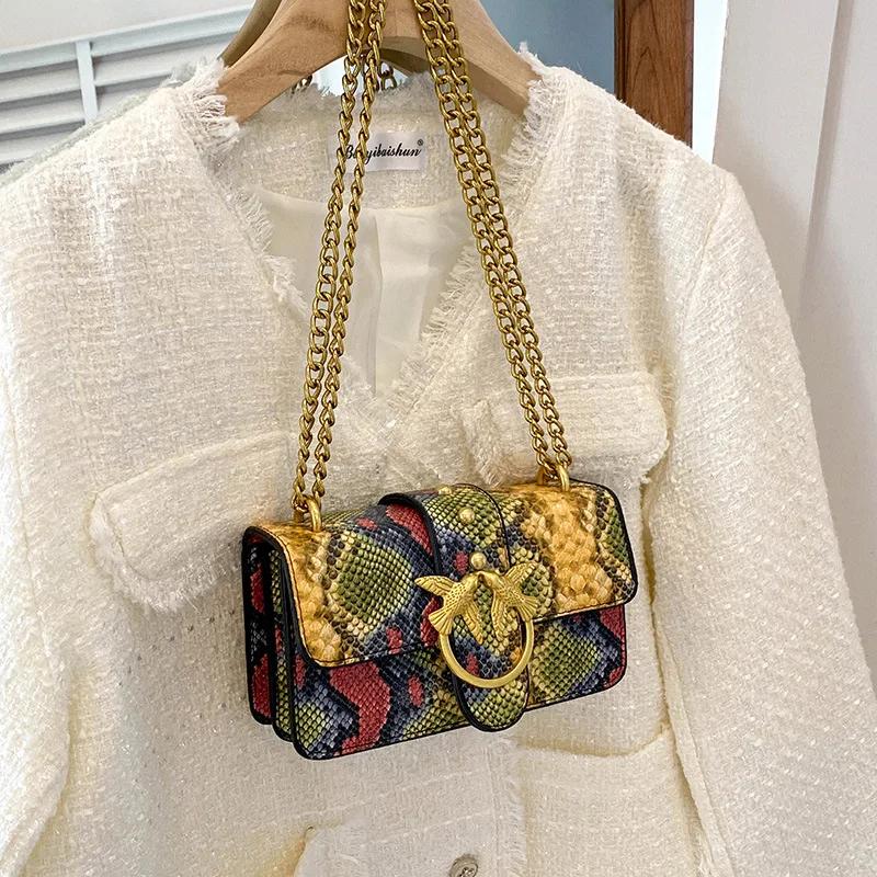 Sac carré mini 2026 à motif python et hirondelle, style vintage bohème chic, sac à bandoulière polyv