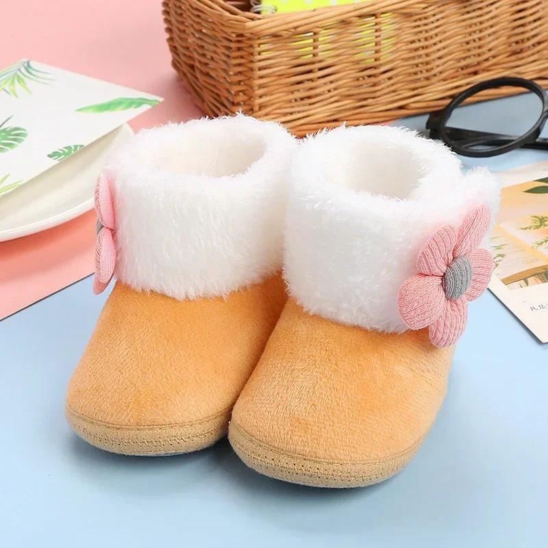 Nouvelle mode chaussures confortables nouveau-né bébé filles garçons chaussons souples solide pompon
