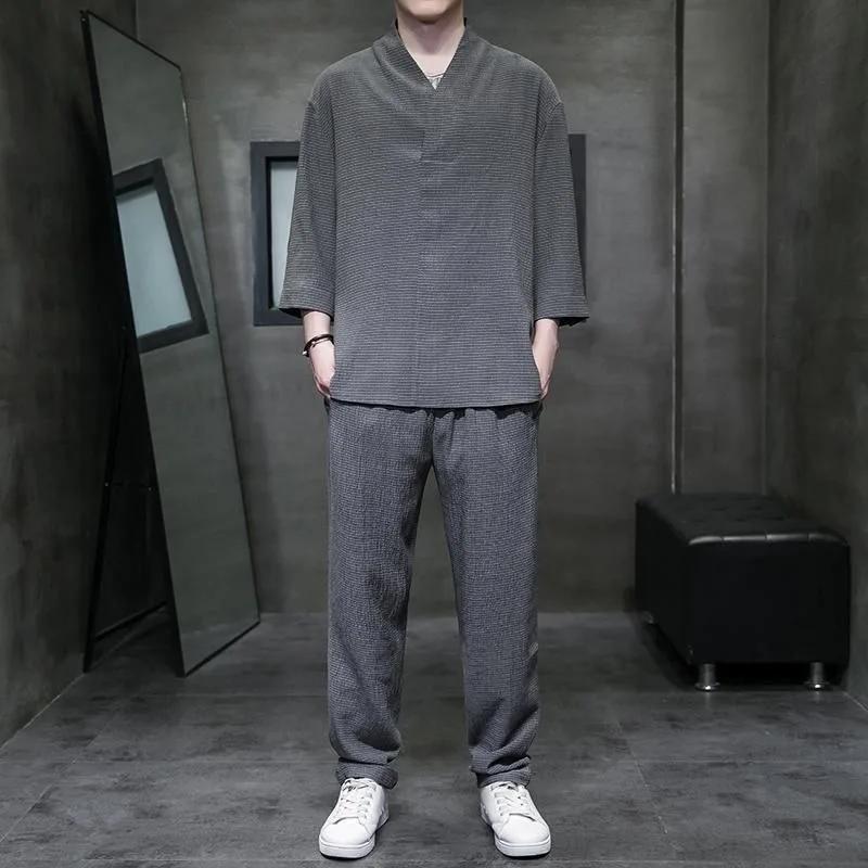 Ensemble Homme Printemps-Été Léger Deux Pièces en Soie Glacée : Haut Boutonné à Col en V et Manches