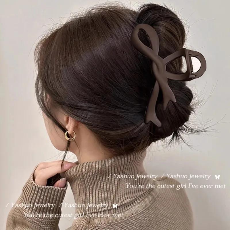 Grande pince à cheveux géométrique marron élégante pour femmes et filles, joli ornement capillaire,