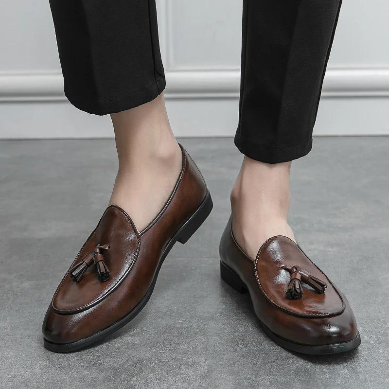 Chaussures formelles pour hommes Mocassins à pompons