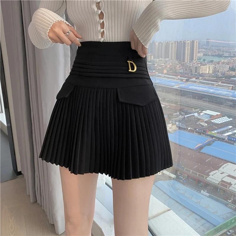 Zwarte Geplooide Rokken Vrouwen Hoge Taille Mini Rok métal lettre D Ontwerp a-lijn Clubwear Koreaans