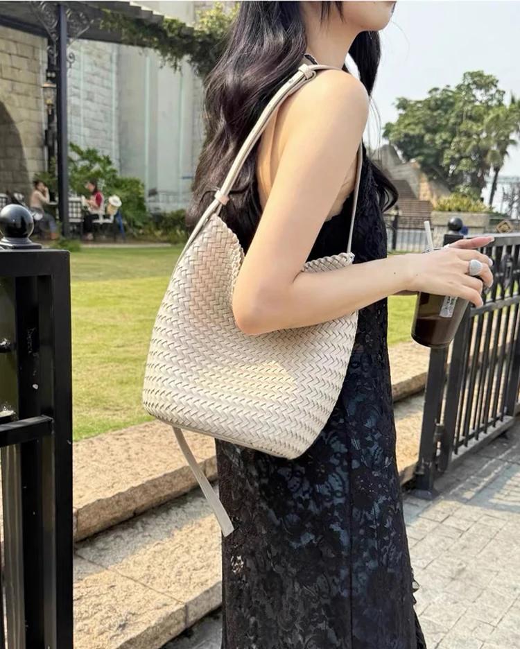 Sac de shopping de luxe pour femmes, nouveau sac seau en cuir tissé à la main haut de gamme, sac mes