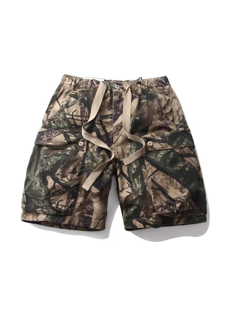 Shorts cargo multi-poches camouflage délavé et vieilli style vintage américain, coupe droite décontr