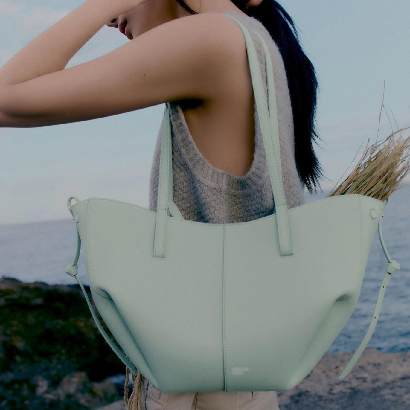 Sac à bandoulière Alirattan 2026 en cuir grande capacité, nouveau design tendance en forme de dumpli