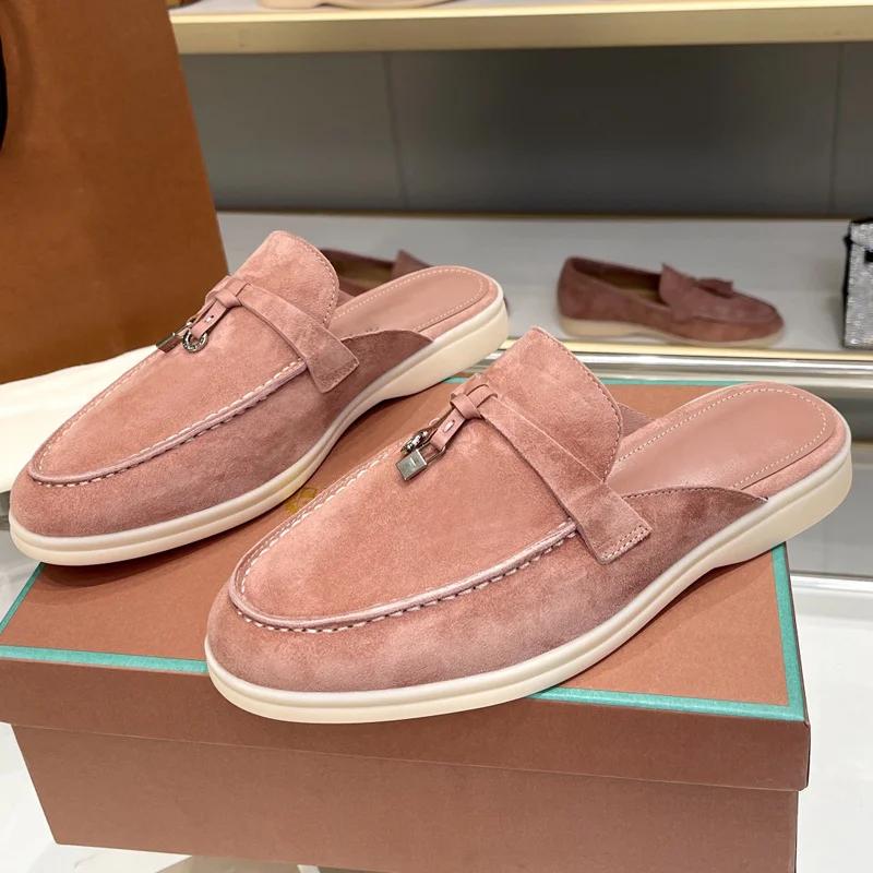 Mules plates en cuir de cerf à bout rond et pompon pour femme, style britannique | Chaussons Confo
