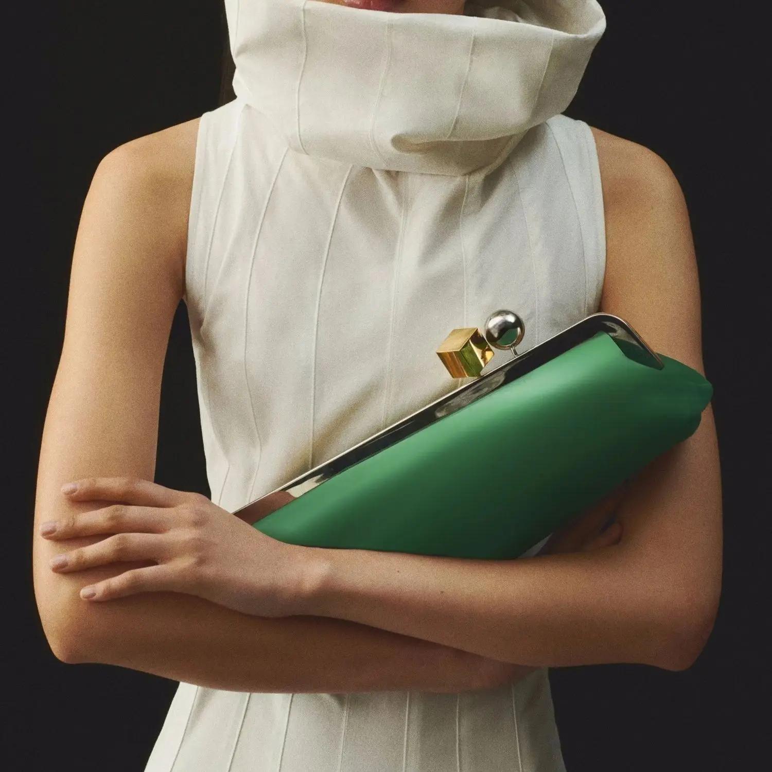 Pochette longue avec bandoulière amovible, sac Baguette à la mode pour femmes, sac à main à Clip de