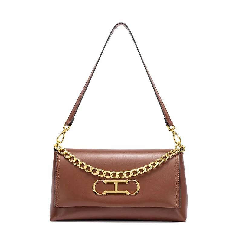 Sac à rabat en cuir de luxe CH, gaufrage premium, chaîne métallique brillante, fermeture éclair liss