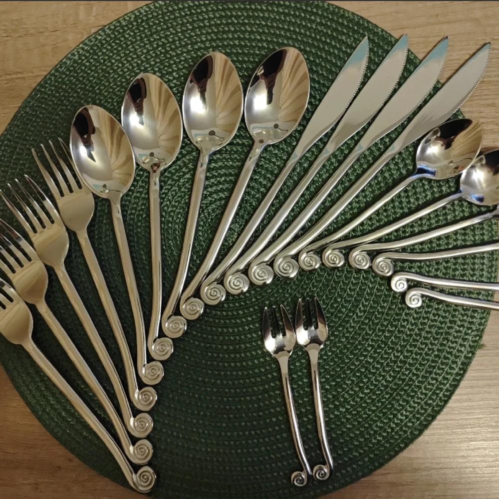 Couverts impressionnants, Design créatif célèbre, poignée d'escargot, service de vaisselle, processu
