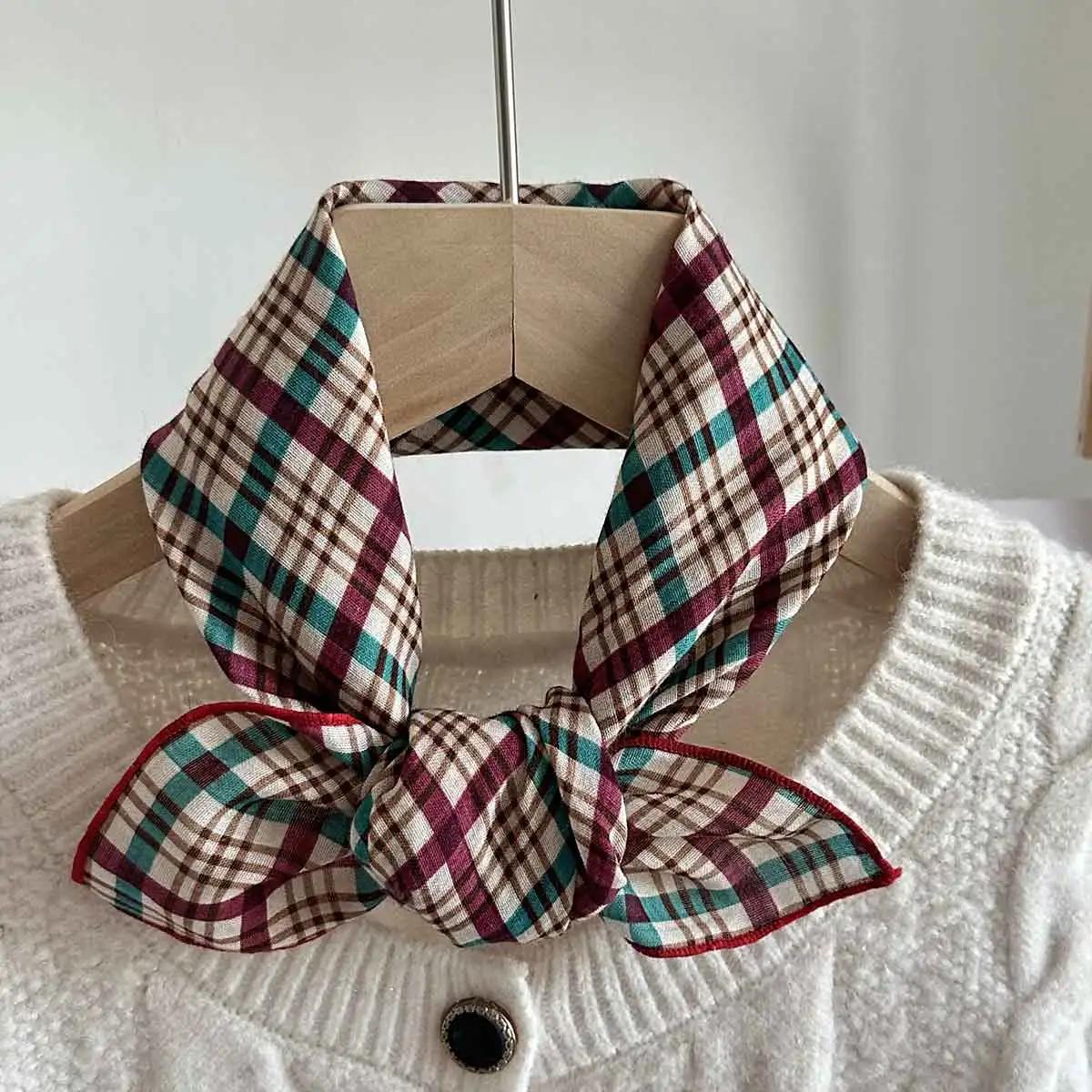 Printemps et été nouvelle petite écharpe en soie pour femmes, petite écharpe carrée bohème confortab