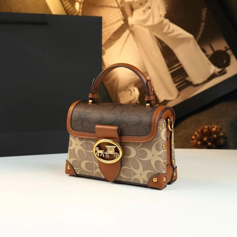 Un nouveau sac boîte élégant et haut de gamme 2025 avec un design de niche et un sac pour femme luxu
