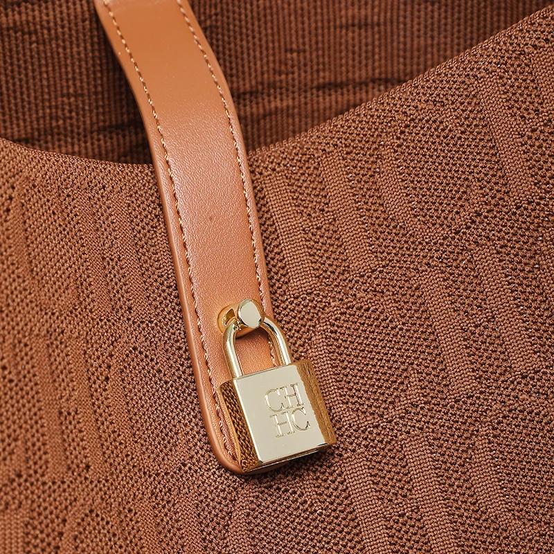 Nouveau sac hobo pour femme avec monogramme et détails de fermeture à clé, sac à bandoulière tendanc