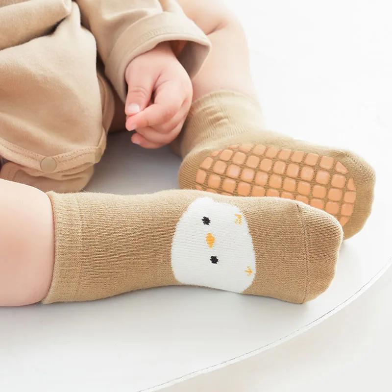 6 paires de chaussettes antidérapantes pour enfants, chaussettes de sol confortables à motif de rena