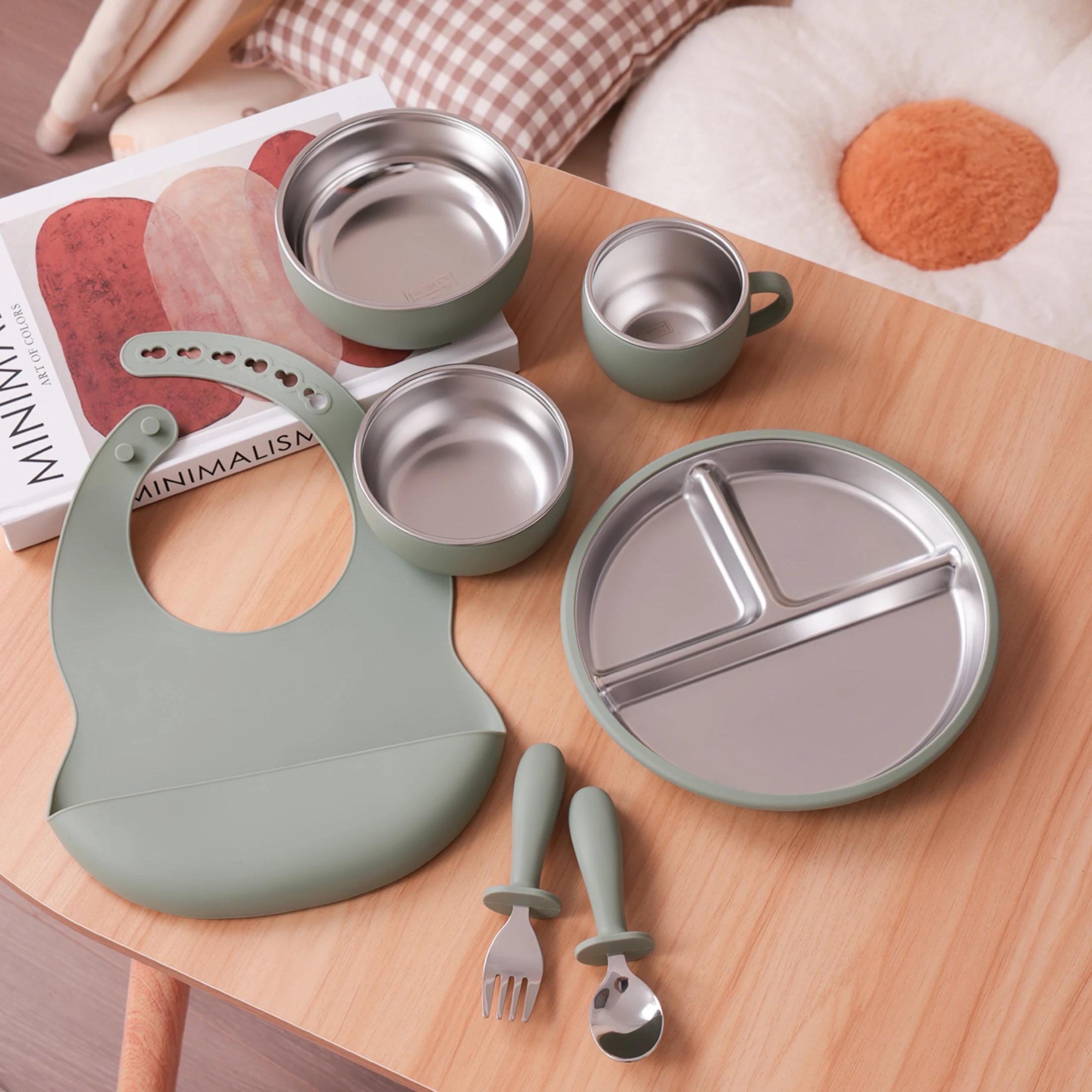 Couleur enfants 7 pièces en acier inoxydable et Silicone ensemble d'alimentation ventouse plats assi