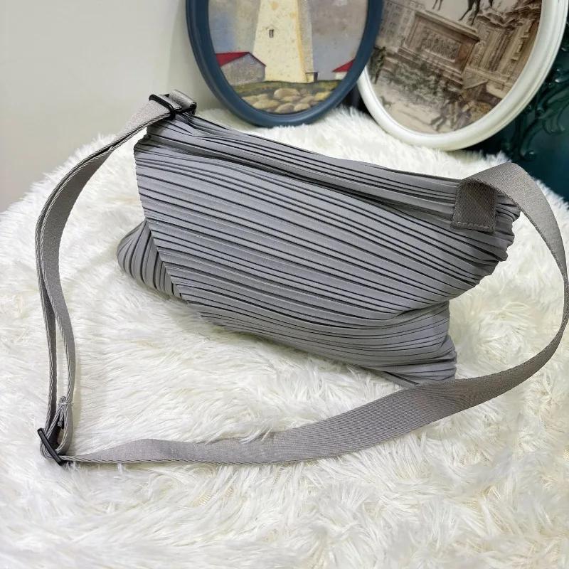 Sac à bandoulière pliable Miyake 2026, nouveau sac bouffant type dumpling avec sangle réglable, poch