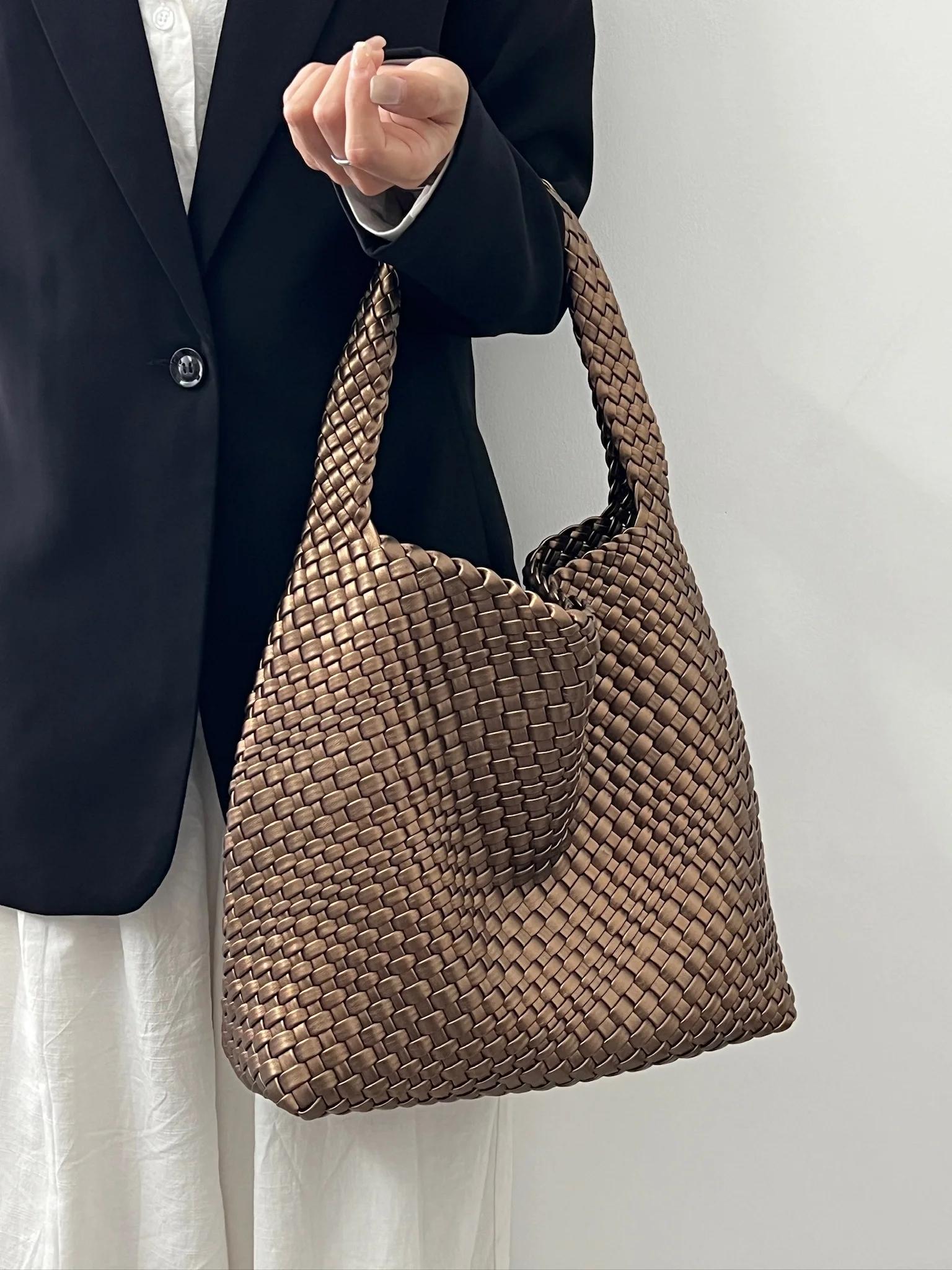 Sacs pour femmes sac à bandoulière de créateur de luxe haute capacité en cuir PU tissé à la main sac