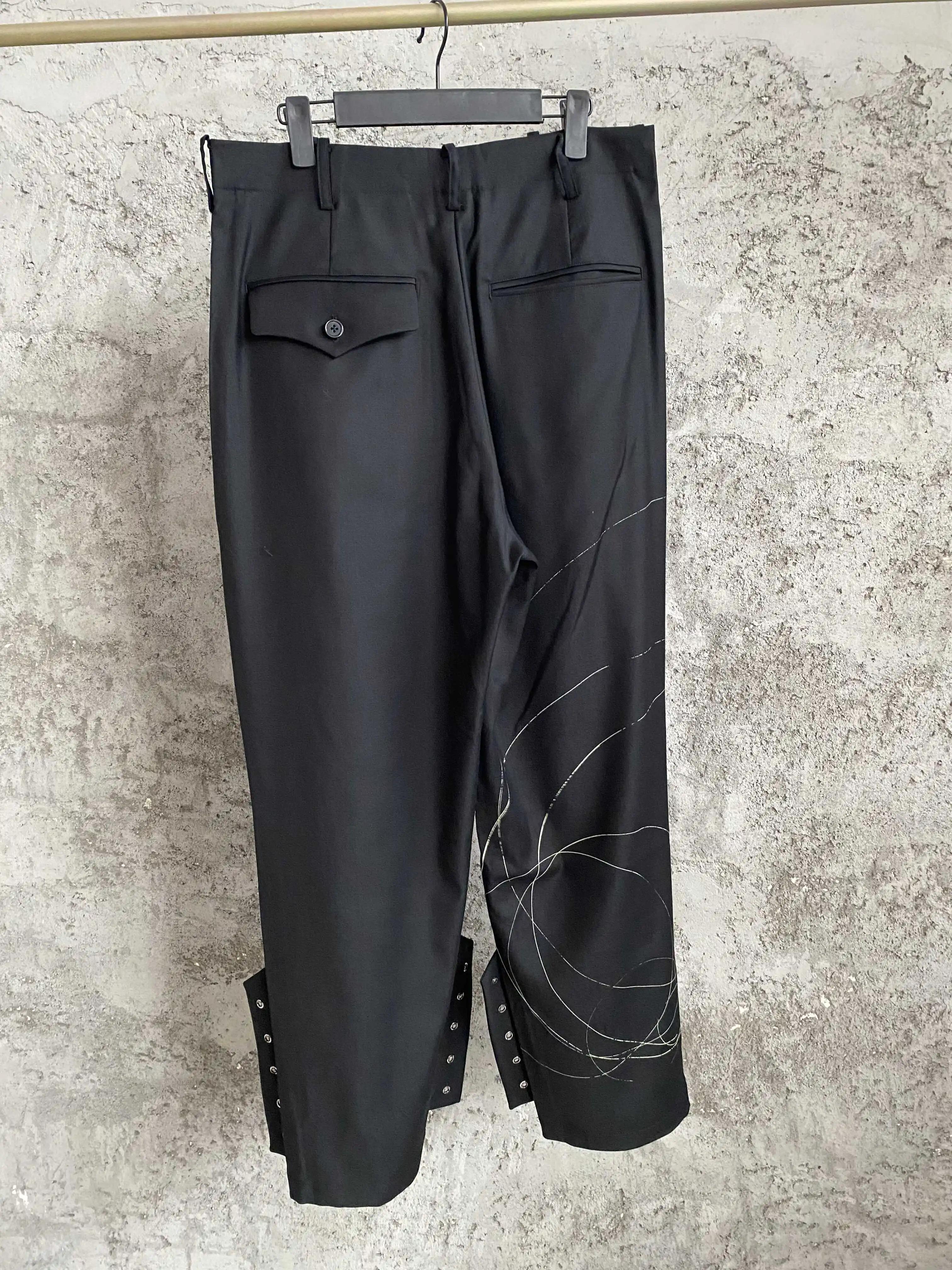 TOP-YAMAMOTO Collaboration de créateurs japonais Imprimé maison imprimé araignée Longues maigres