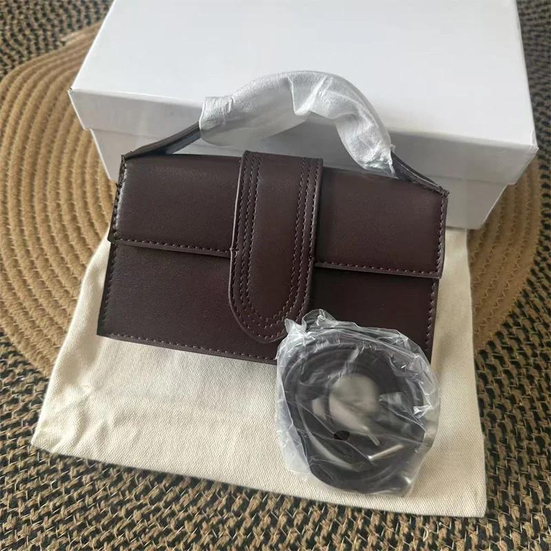 Sac bandoulière carré petit format pour femme JA, avec rabat texturé, à porter à la main ou en bando