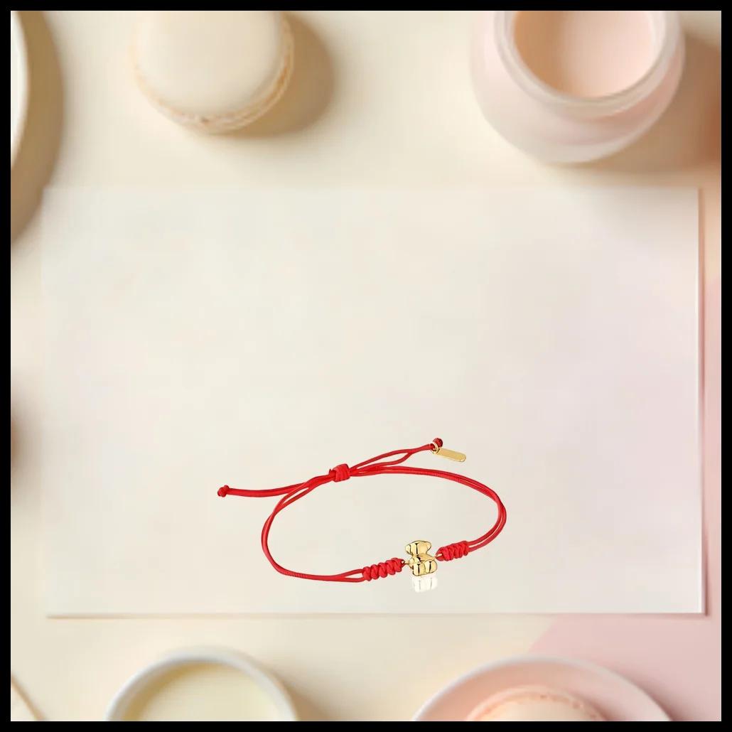 Bracelet élégant aux détails raffinés qui rehausse la beauté de votre poignet et révèle votre tempér