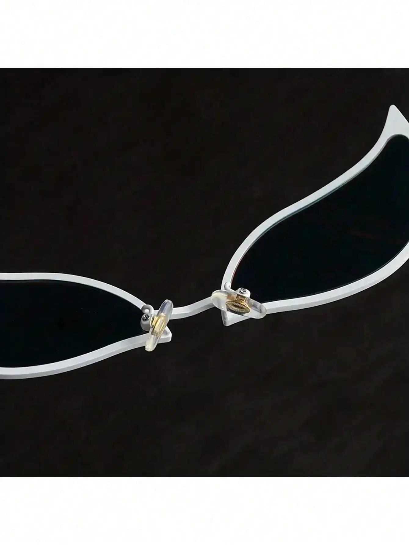 Doflamingo lunettes Donquixote Doflamingo oeil de chat Cosplay lunettes de soleil pour hommes femmes
