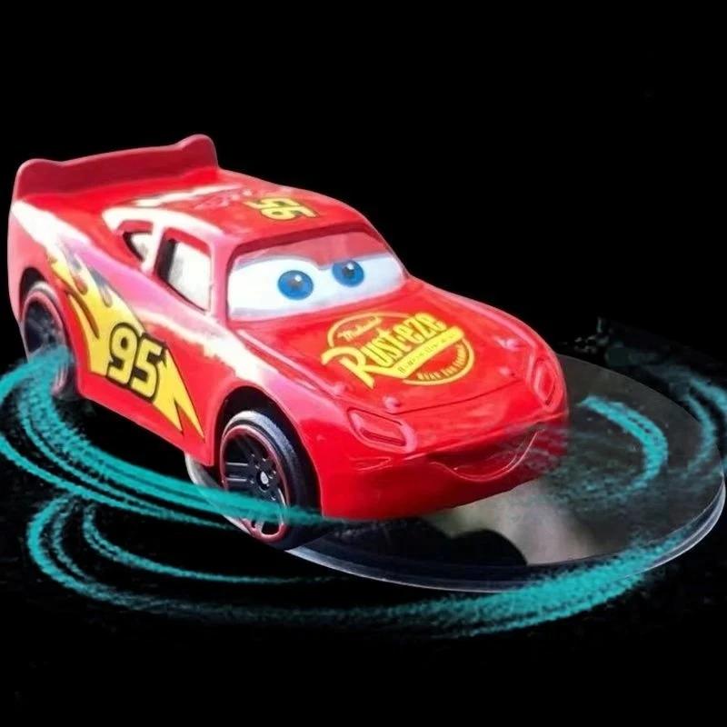 Voitures de dessin animé Cars 3 Lightning McQueen Décoration rotative pour tableau de bord de voitur